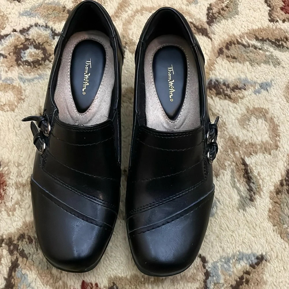 Thom McAn | Flossie Black Slip On Business Casual Shoes | Women's Size 6.5